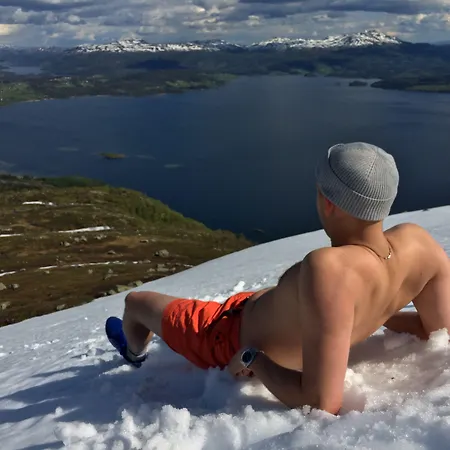 Raulandsakademiet بيت شباب Rauland