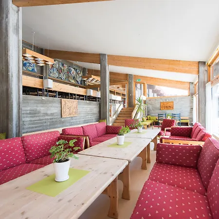 بيت شباب Raulandsakademiet