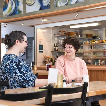 بيت شباب Raulandsakademiet Rauland